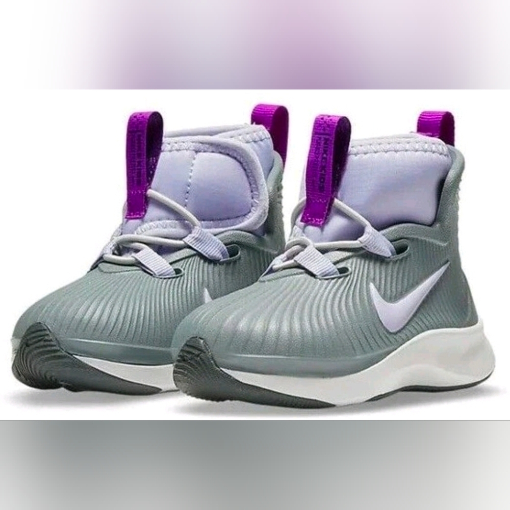 Nike Kids Binzie  Boots Size 6C